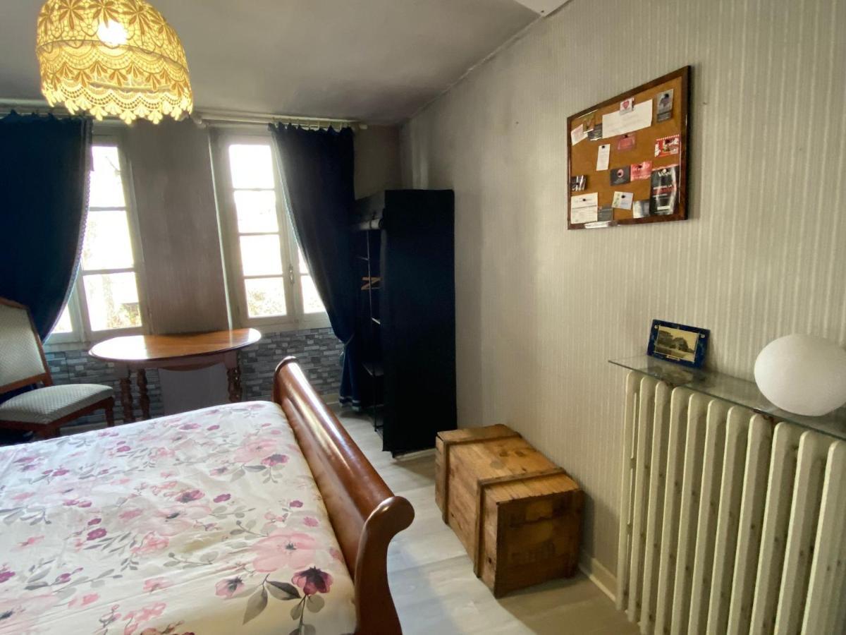 Chambre Calme Au Coeur D'Ussel Ussel  Bagian luar foto