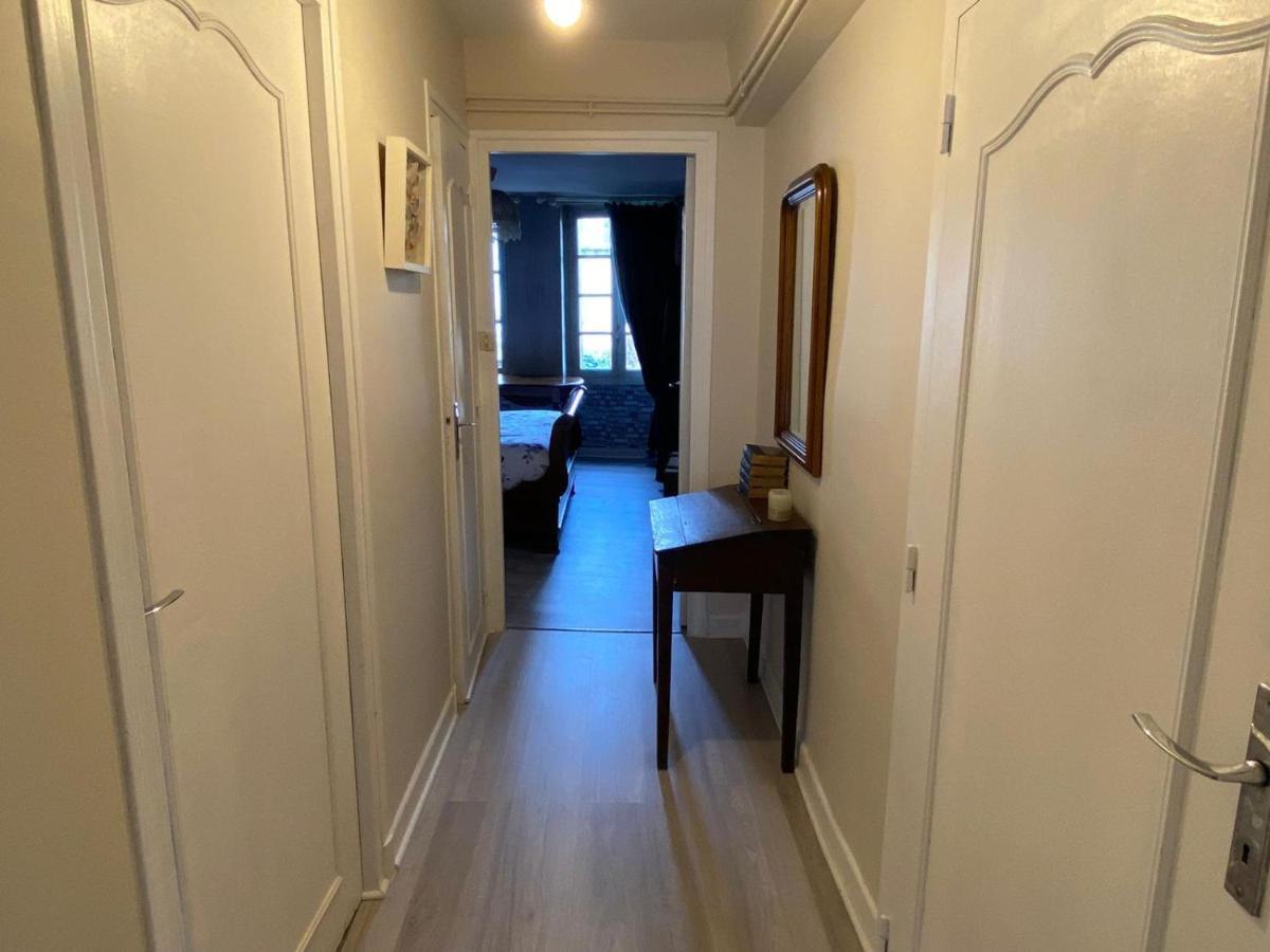Chambre Calme Au Coeur D'Ussel Ussel  Bagian luar foto